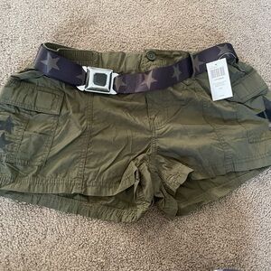 Hot Topic Cargo Shorts size Large